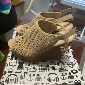 Sadalias e plataforma